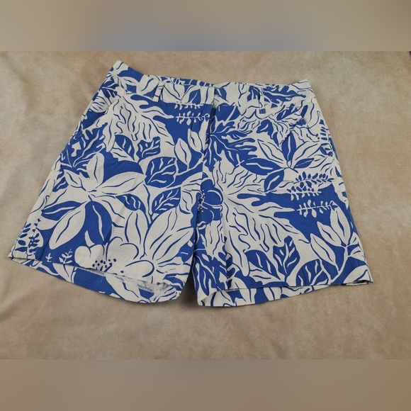 J.McLaughlin 7" Shorts White Blue Tropical Floral Print Pockets Golf Size 12 - Picture 1 of 9